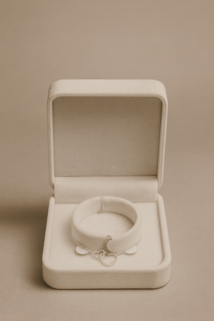 Double Heart Bracelet Pendant: Luminous Diamonds in 925 Sterling Silver